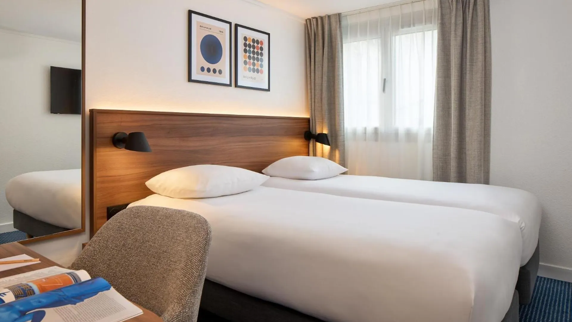 *** Hotel Timhotel Nation Paris France